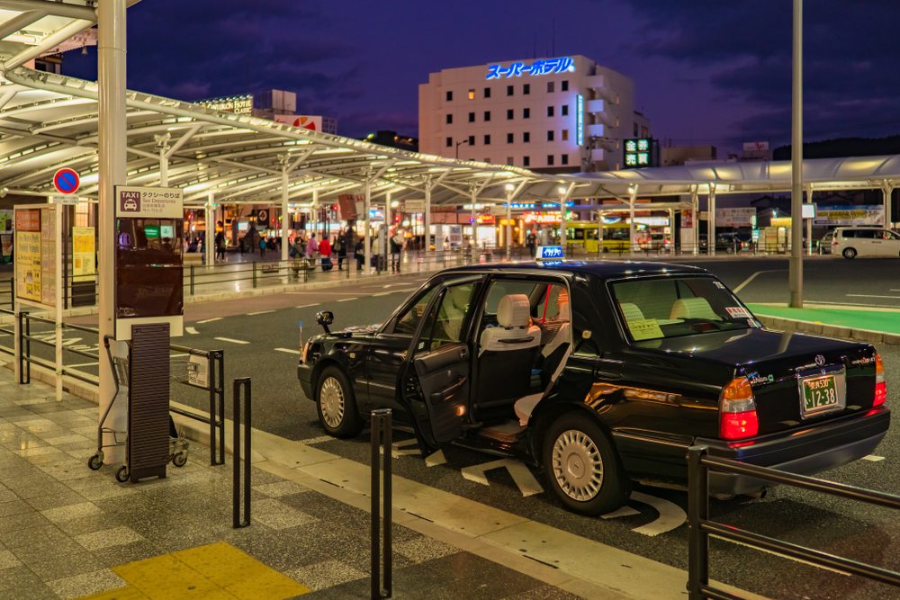 タクシー運転手は交通違反歴があってもなれる？違反歴の確認方法は？